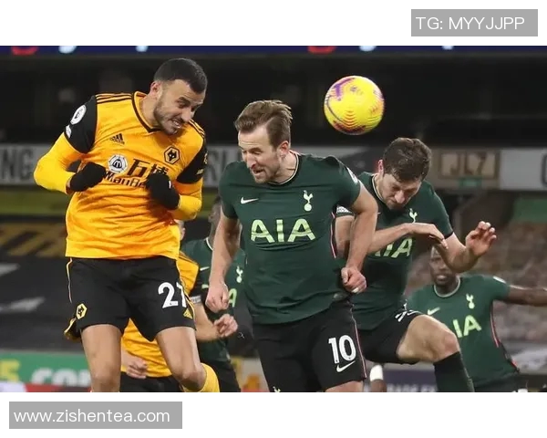 狼队与南安普敦激战正酣谁能在英超赛场上笑到最后